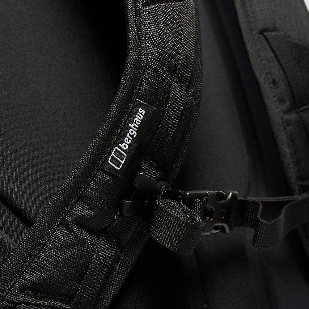 Black 30L Rucksack B95309