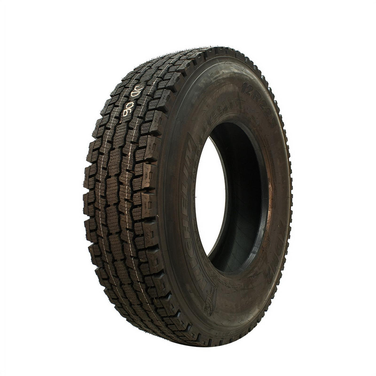 11/R22.5 146 Tire L1779