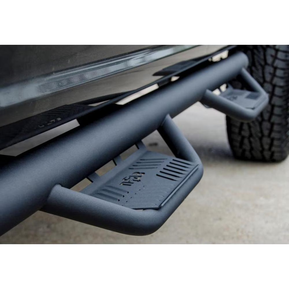 Textured Black Cab Length Steps H279