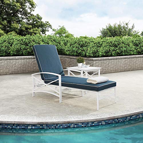 White Metal Chaise Lounge with Grey Cushions Q14786