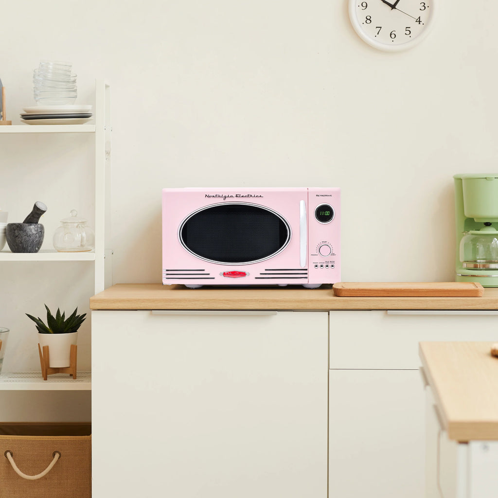 0.9 Cubic Foot 800-Watt Countertop Microwave Oven Pink O55486