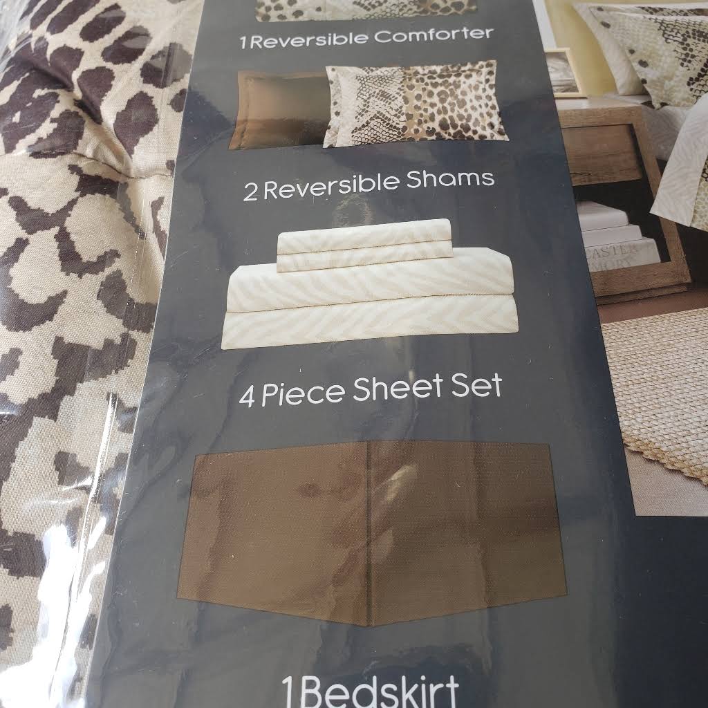 Brown Comforter M99761