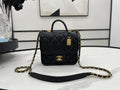 Black Flap Bag U15774