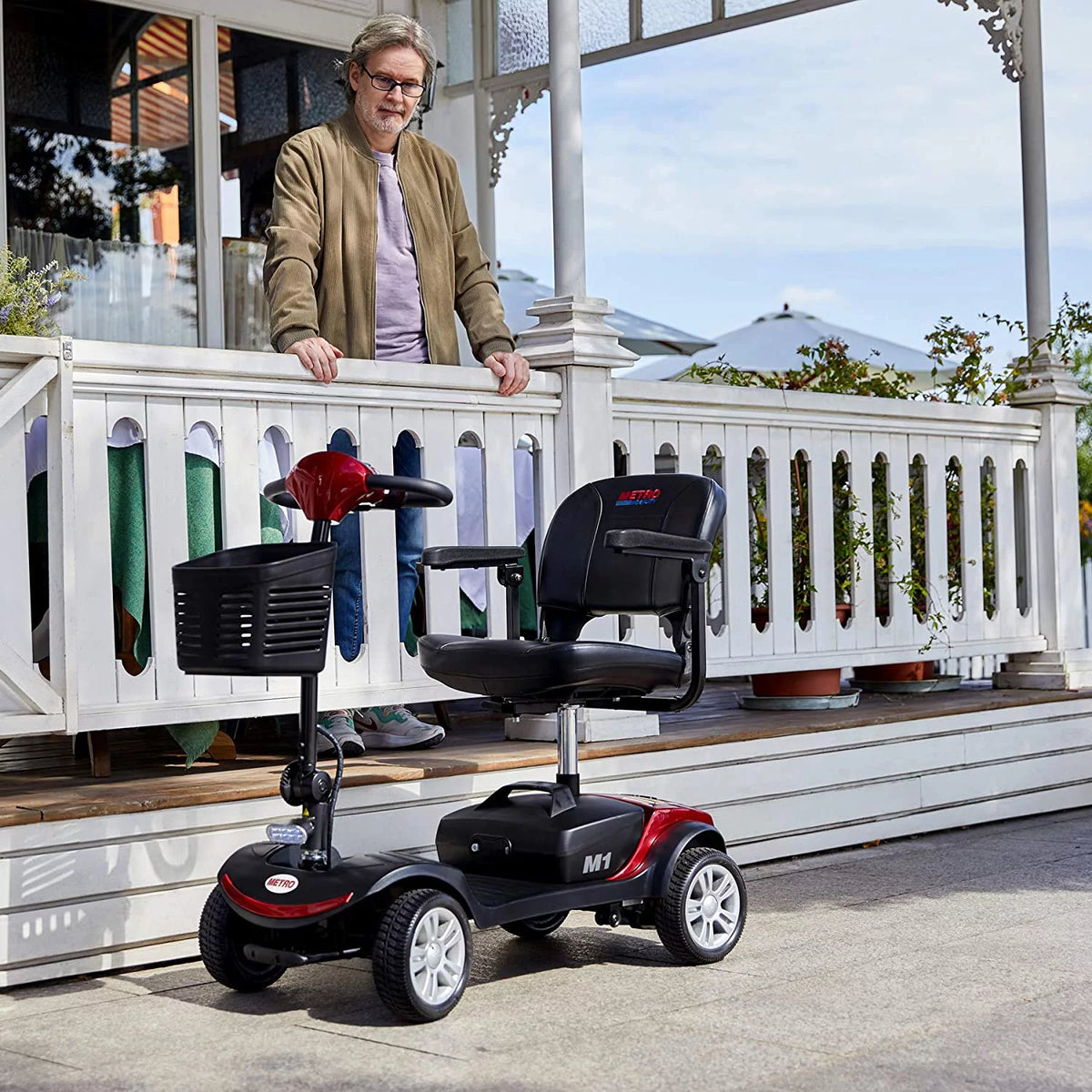 Folding 4 Wheel Scooter Red O445641