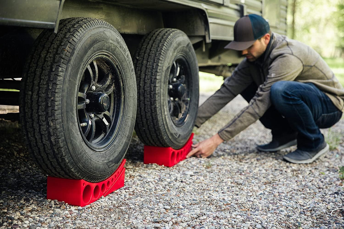 2-Pack Camper Levelers with 4 Pack of Roasting Stix T834