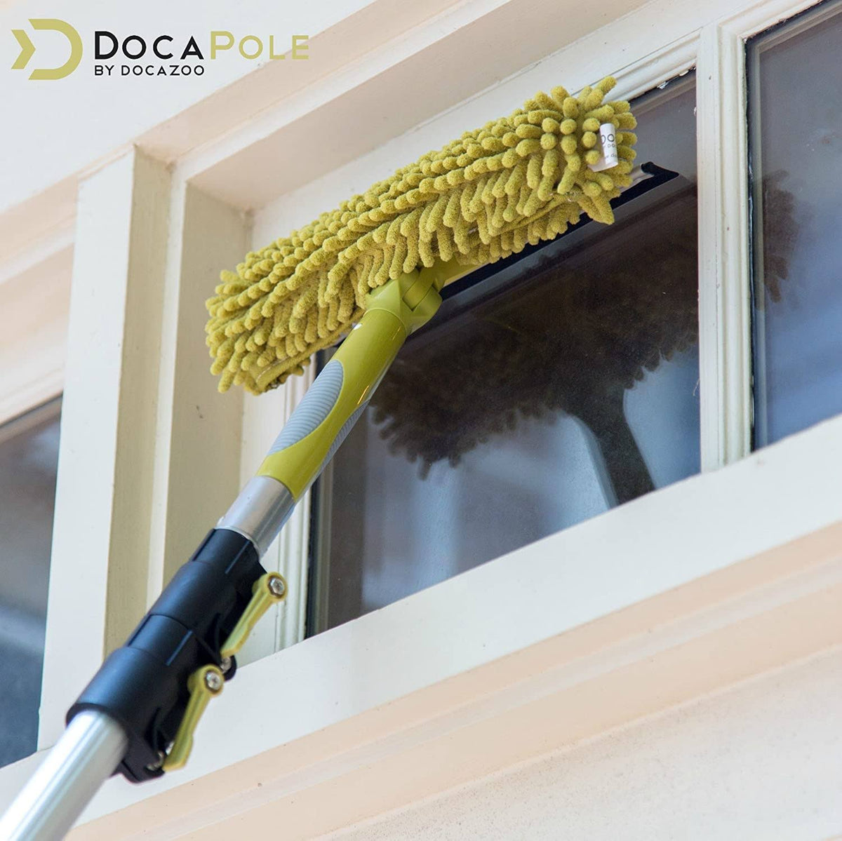 Extension Pole with Squeegee and Window Washer Q14603