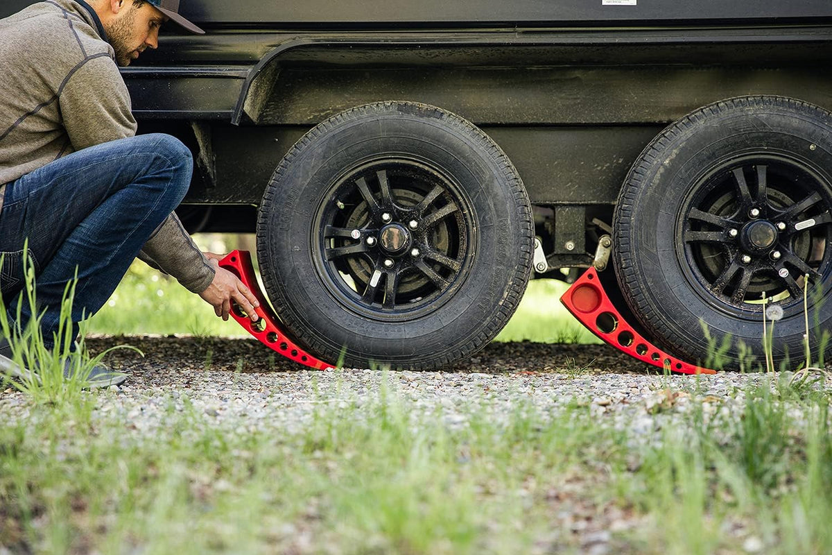 2-Pack Camper Levelers with 4 Pack of Roasting Stix T834